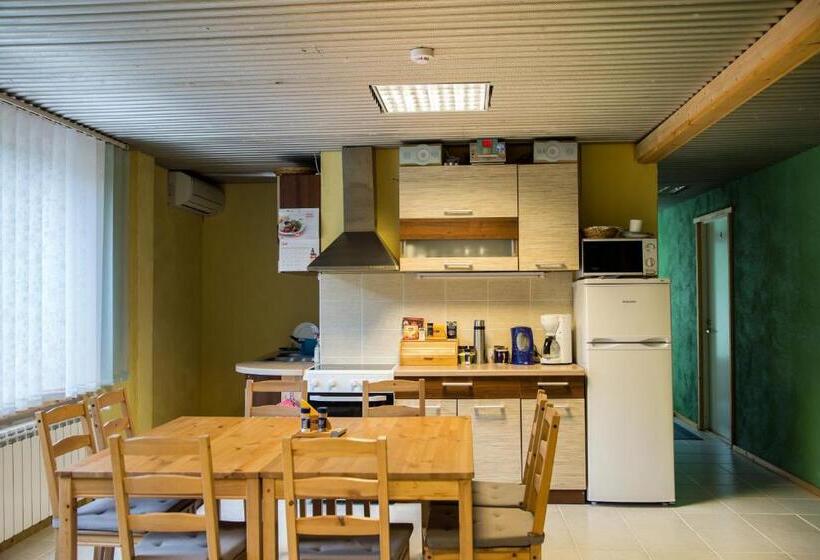 اتاق استاندارد, Puuna öömaja B&b