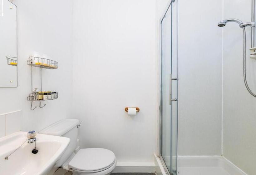 스탠다드 룸, Muncaster Castle Coachman's Quarters