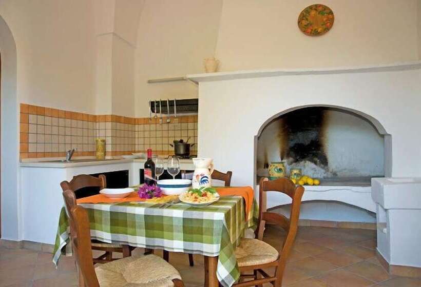 דירת שני חדרים, Tenuta Badessa