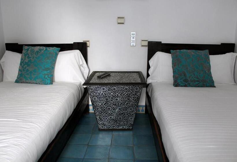 Номер Стандарт, Hostal Extramuros