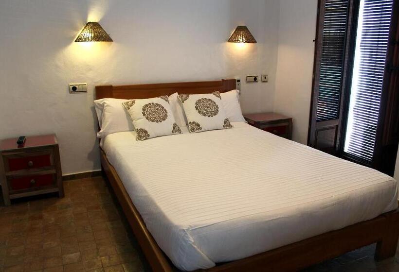 Номер Basic, Hostal Extramuros