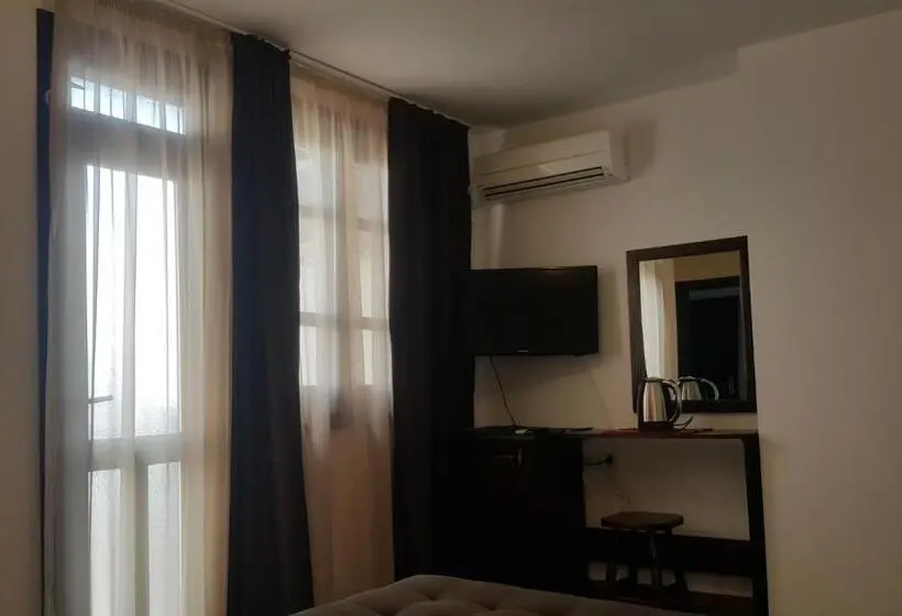 آپارتمان 1 خوابه با چشم‌انداز باغ, Keremidchieva Kushta Guest House