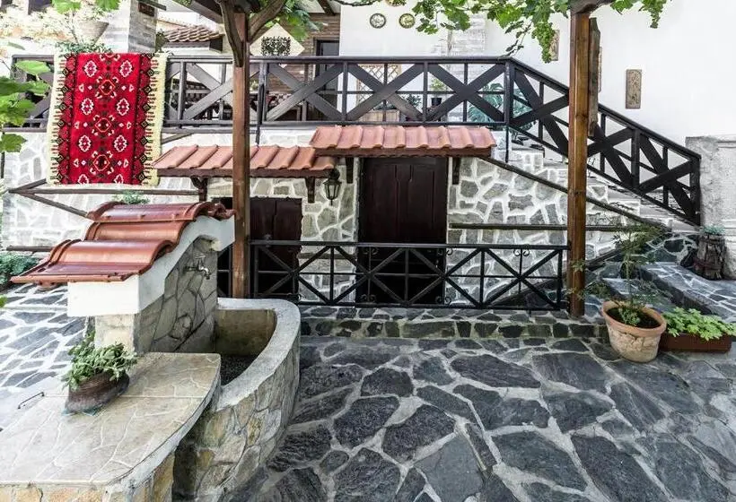 سوییت جونیور با بالکن, Keremidchieva Kushta Guest House