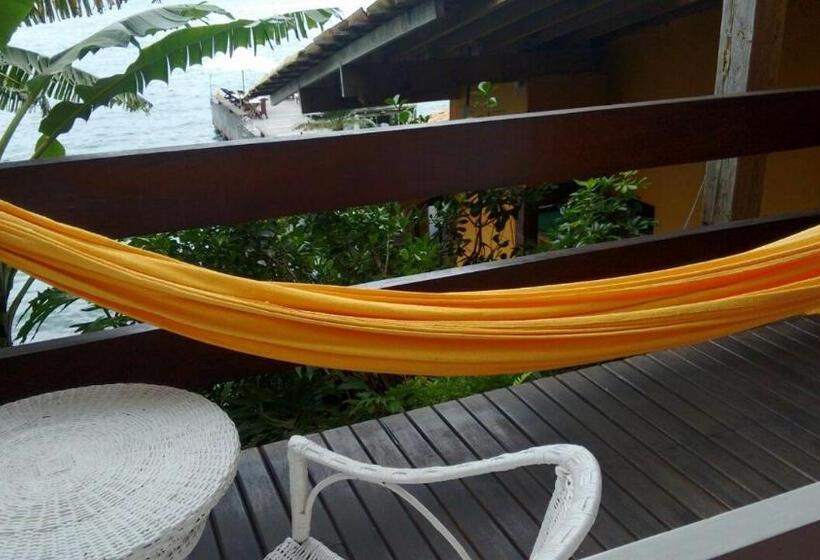 Triple Room Sea View, Pousada Casa Do Bicho Preguiça