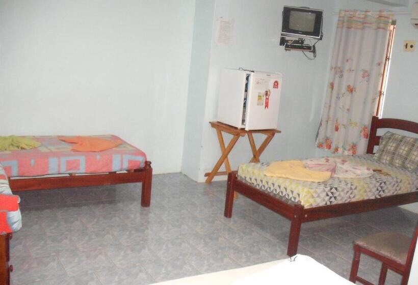 חדר סטנדרט לארבעה, Pousada Chalé Suiço