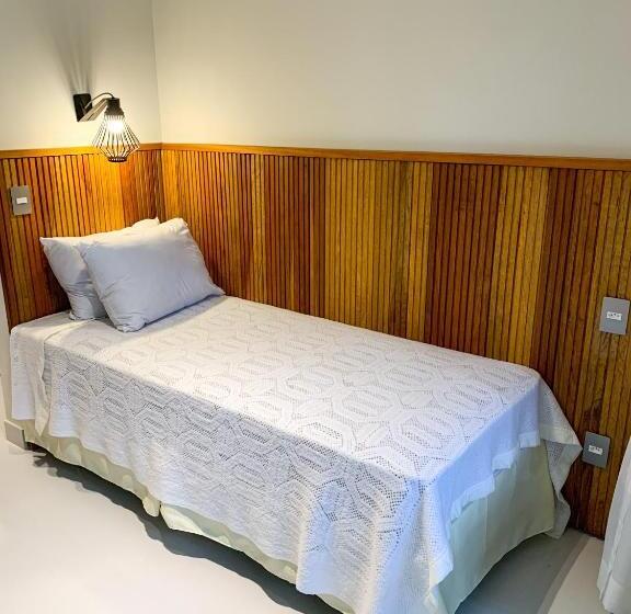 高级三人间, Pousada Naturalia