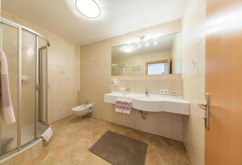 דירת חדר, Residence Rossboden