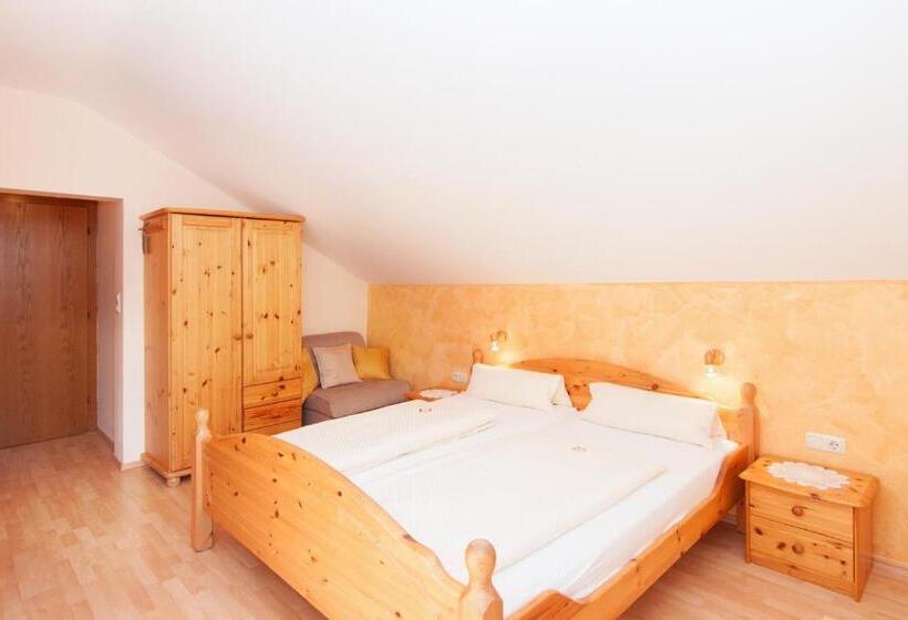 اتاق استاندارد یک نفره, Restaurant   Café   Pension Hassler