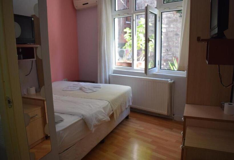 Pokój Standard, Sur Istanbul