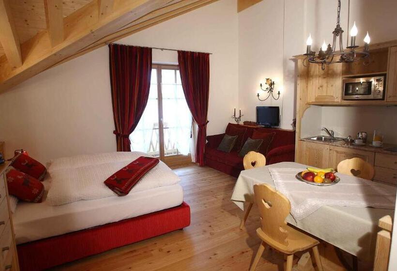 Studio Standard, Apartments Sol E Nef