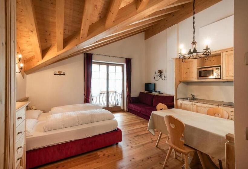 Studio Standard, Apartments Sol E Nef