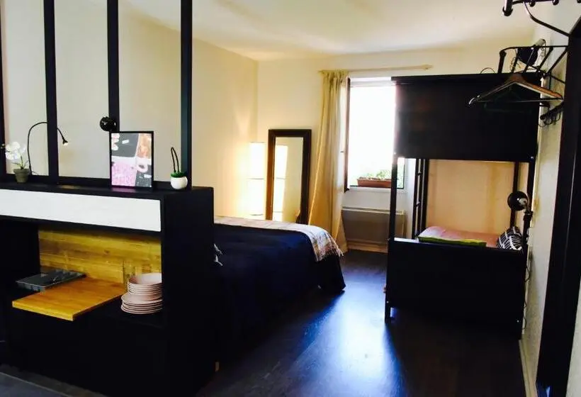 استودیوی استاندارد, Barcelo Appart