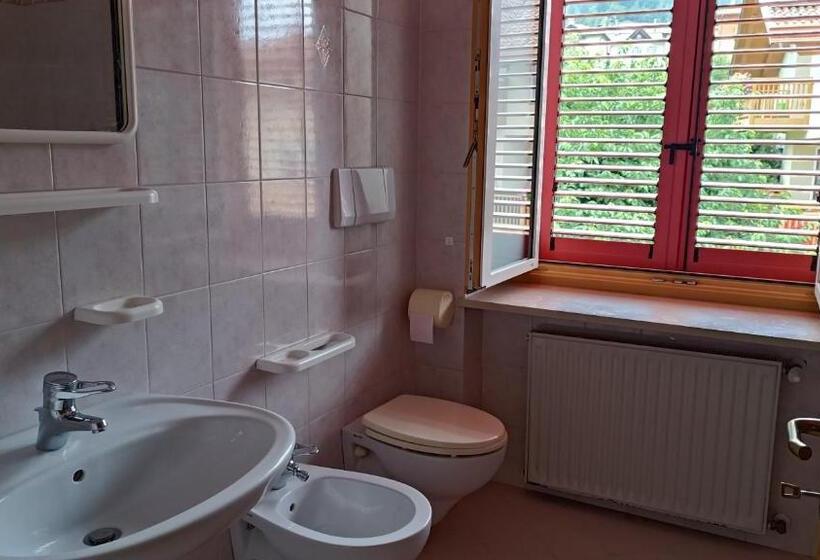 شقة 3 غرف, Casa Vacanze Rosa