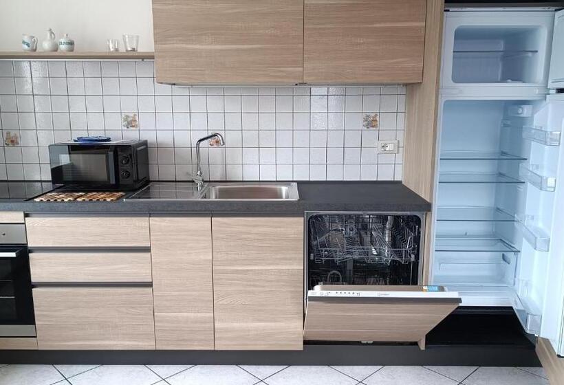 شقة 3 غرف, Casa Vacanze Rosa