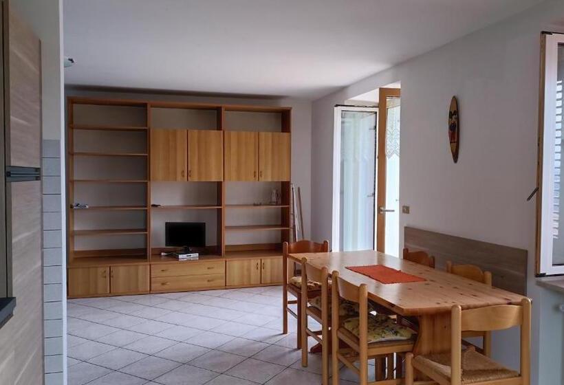 شقة 3 غرف, Casa Vacanze Rosa