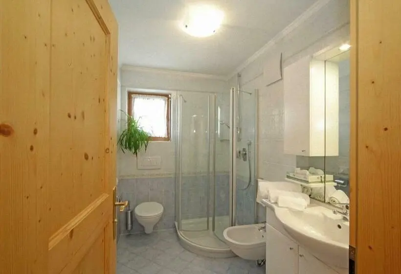Huoneisto 1 Makuuhuone, Dolomites Apartments Ciasa Vally
