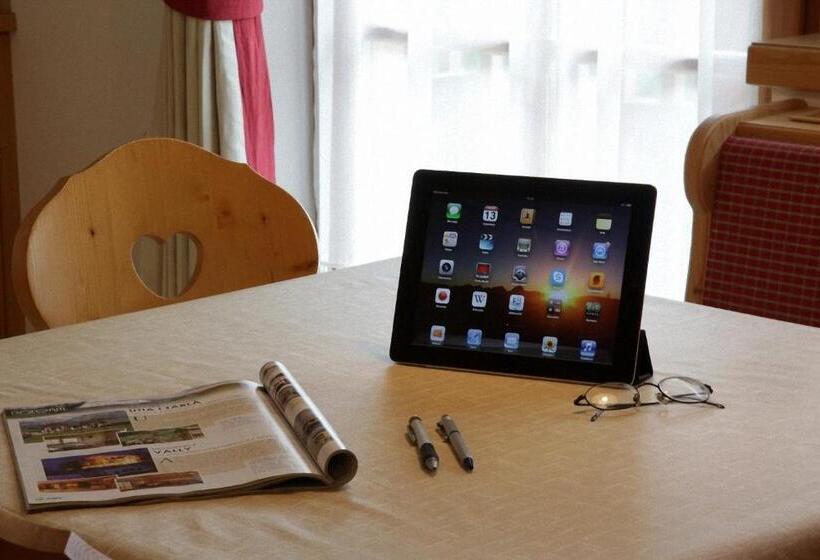 דירת חדר סופריור, Dolomites Apartments Ciasa Vally