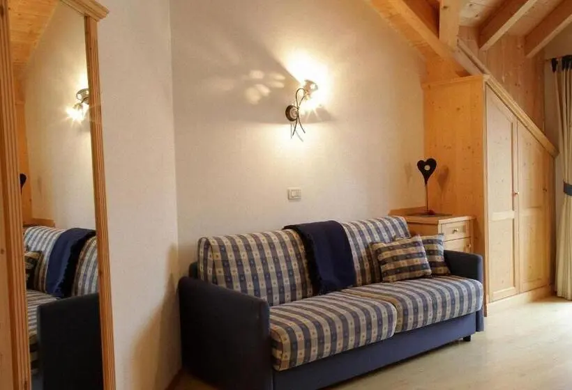 Perhehuoneisto, Dolomites Apartments Ciasa Vally