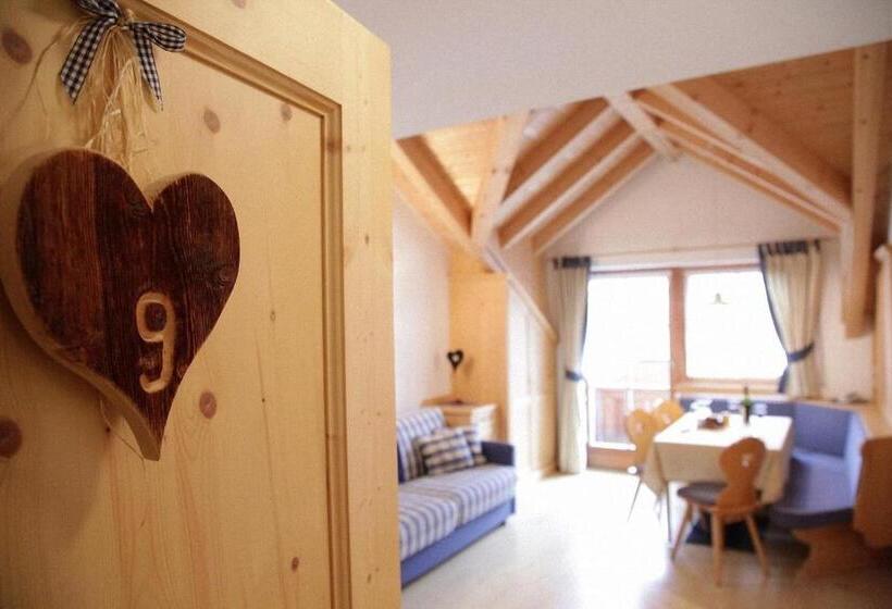 Семейные Апартаменты, Dolomites Apartments Ciasa Vally