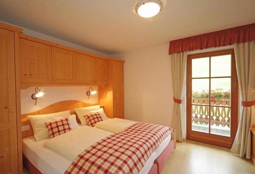 דירת חדר סופריור, Dolomites Apartments Ciasa Vally