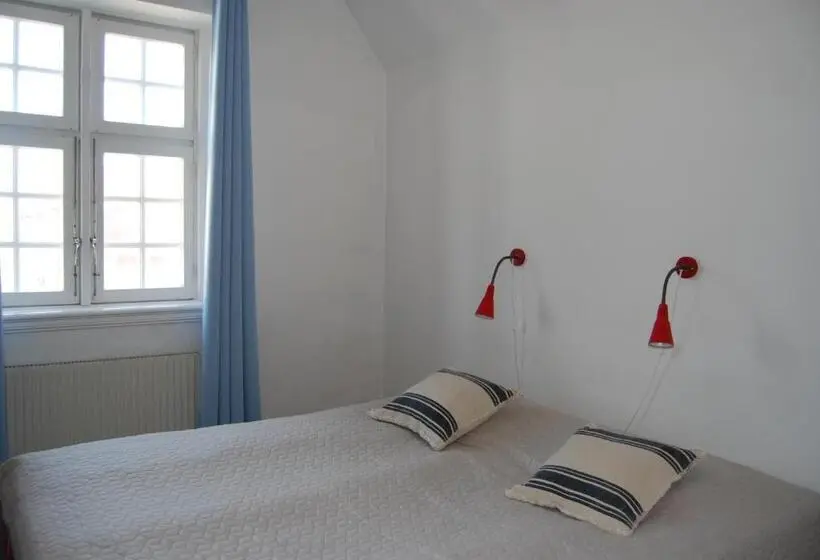 バス共有のスタンダードルーム, Halmstad Hotell & Vandrarhem Kaptenshamn