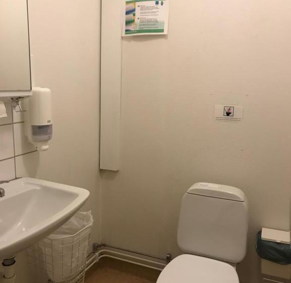 غرفة قياسية فردية حمام مشترك, Halmstad Hotell & Vandrarhem Kaptenshamn