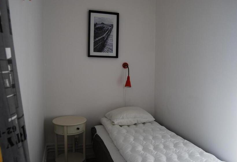 غرفة قياسية فردية حمام مشترك, Halmstad Hotell & Vandrarhem Kaptenshamn