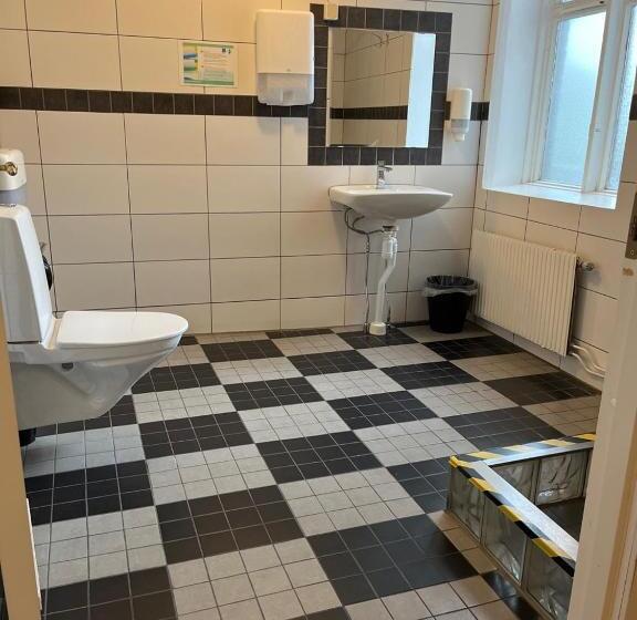 غرفة قياسية فردية حمام مشترك, Halmstad Hotell & Vandrarhem Kaptenshamn