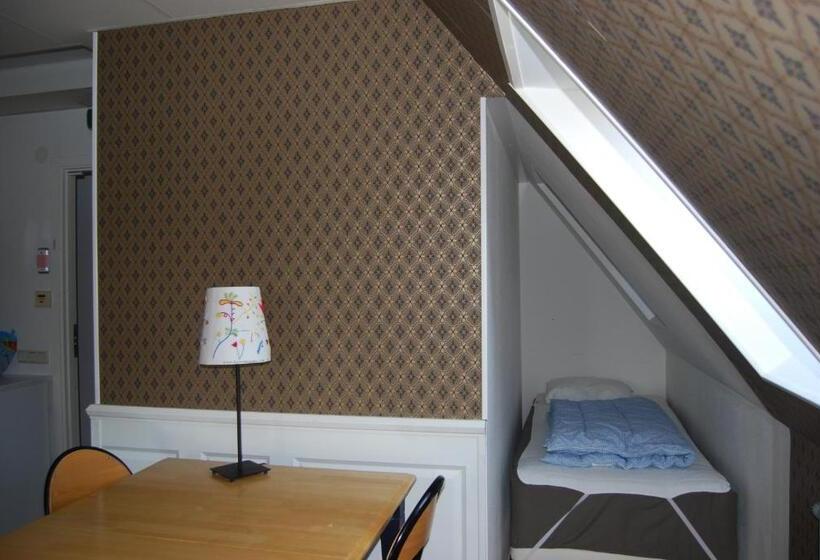 إستوديو قياسى, Halmstad Hotell & Vandrarhem Kaptenshamn