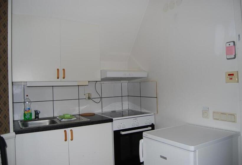 Студия Стандарт, Halmstad Hotell & Vandrarhem Kaptenshamn