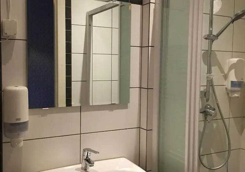 スタンダードシングルルーム, Halmstad Hotell & Vandrarhem Kaptenshamn