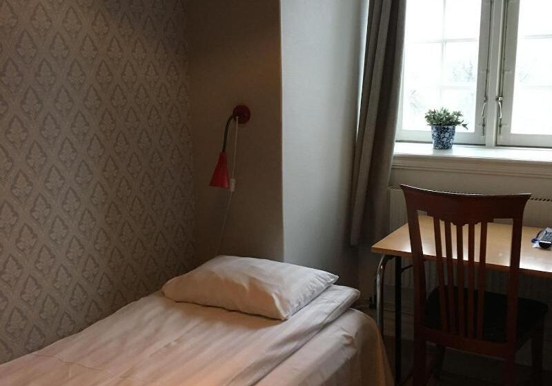 غرفة قياسية فردية, Halmstad Hotell & Vandrarhem Kaptenshamn