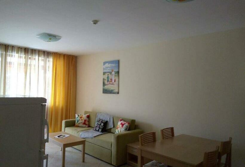 Апартаменты 1 Спальня, July Morning Seaside Resort