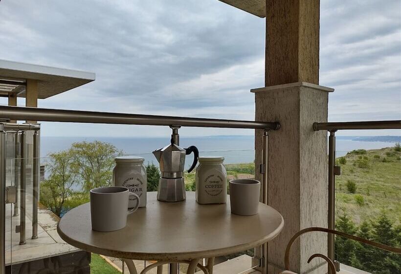 Апартаменты 1 Спальня, July Morning Seaside Resort