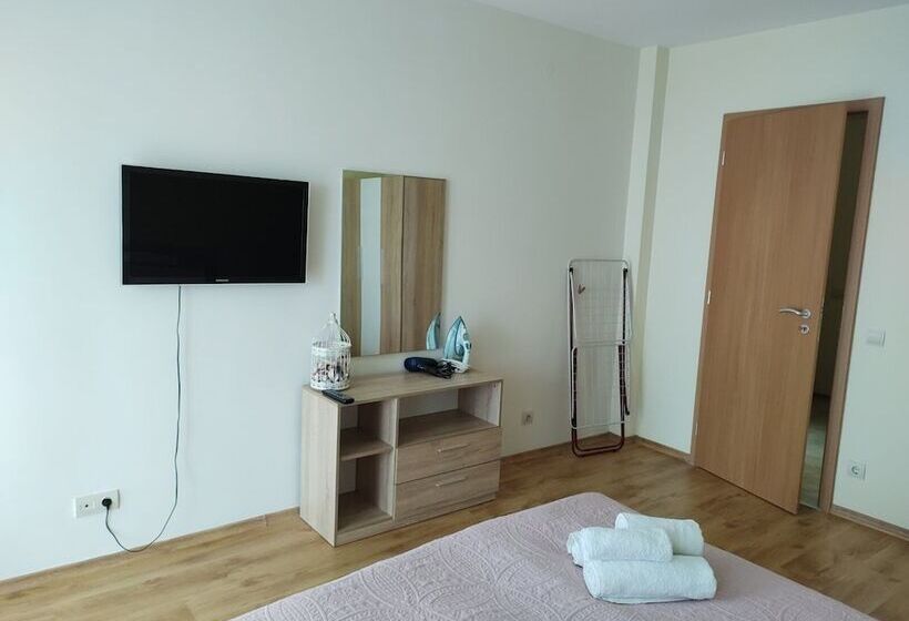 Апартаменты 1 Спальня, July Morning Seaside Resort