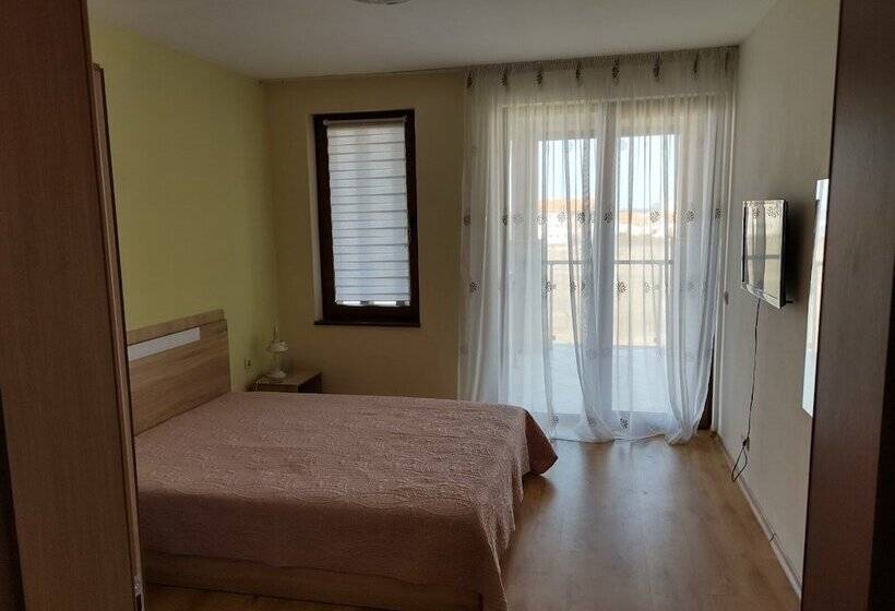 Апартаменты 1 Спальня, July Morning Seaside Resort