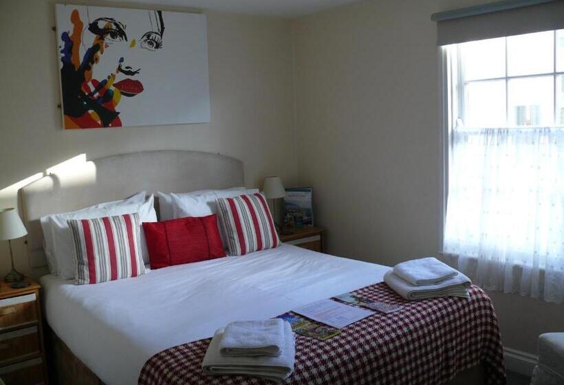 스탠다드 룸, Bow Street Runner