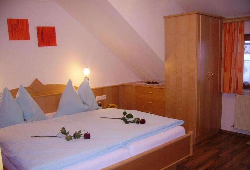 شقة 3 غرف, Gästehaus Eßl