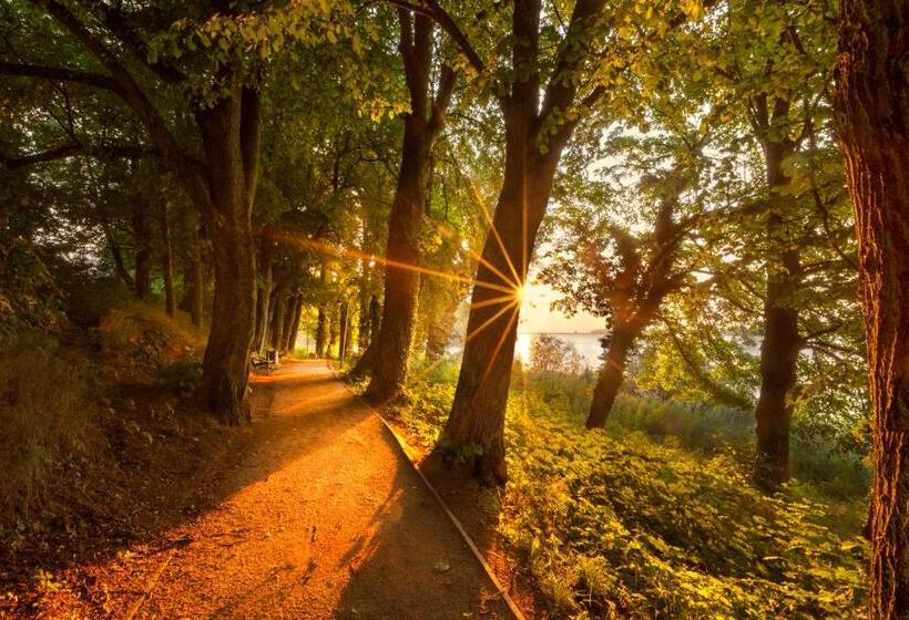 Family flat with balcony, Matys Landhausperle An Der Müritz