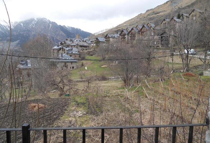 דירת חדר, Pensió I Apartaments La Bordeta