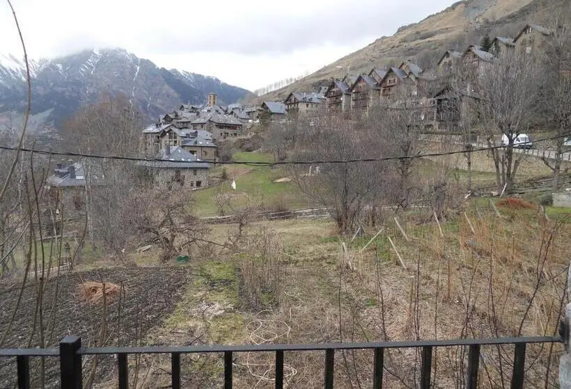 آپارتمان 1 خوابه, Pensió I Apartaments La Bordeta