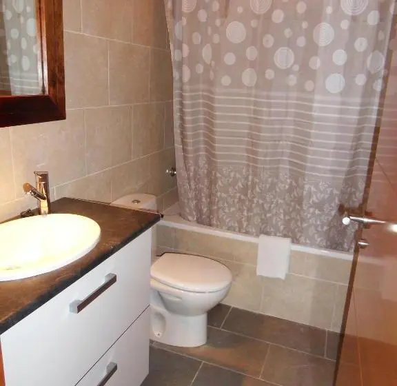 آپارتمان 1 خوابه, Pensió I Apartaments La Bordeta