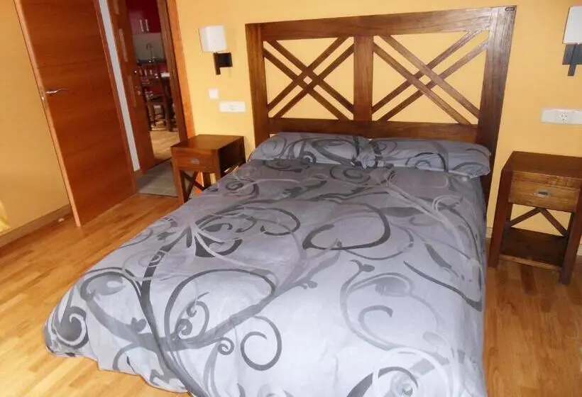 آپارتمان 1 خوابه, Pensió I Apartaments La Bordeta