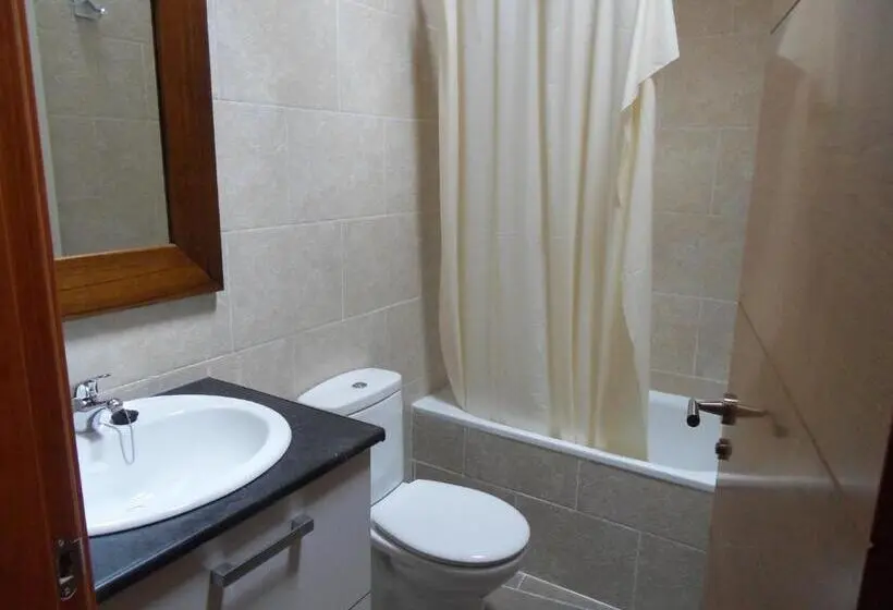 آپارتمان 2 خوابه, Pensió I Apartaments La Bordeta