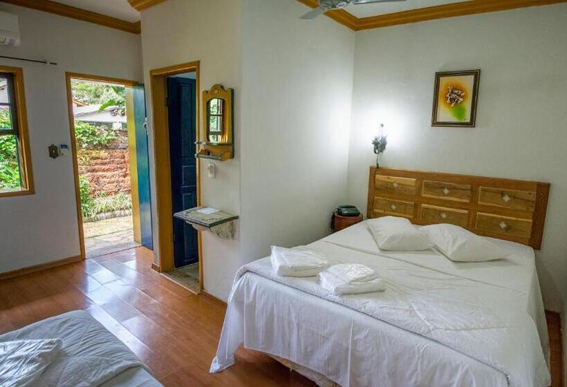 اتاق استاندارد سه نفره, Pousada Chafariz Das 4 Estações