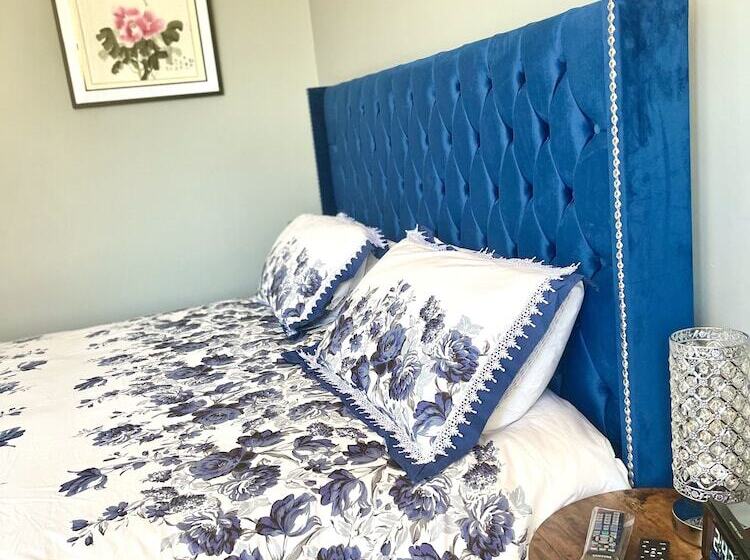 חדר דלוקס, The Westbank