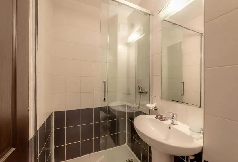 ファミリールーム, Pension Cluj