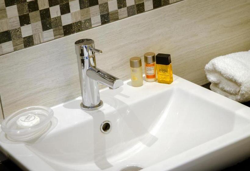 豪华房间, Eltermere Inn