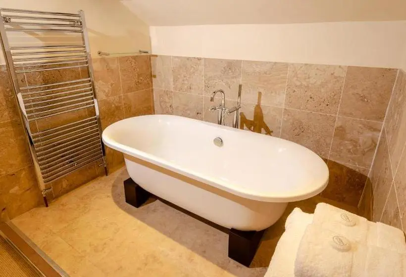 デラックスルーム, Eltermere Inn