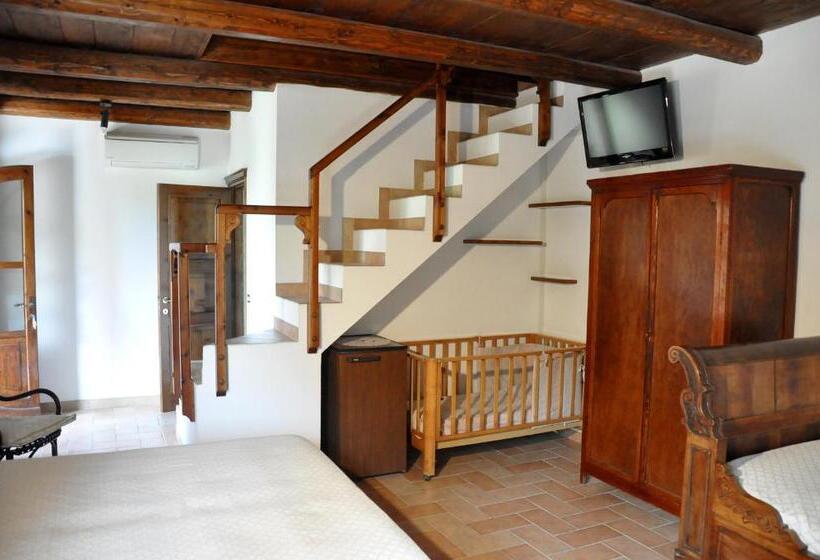 Четырехместный Номер Стандарт, Agriturismo La Campana